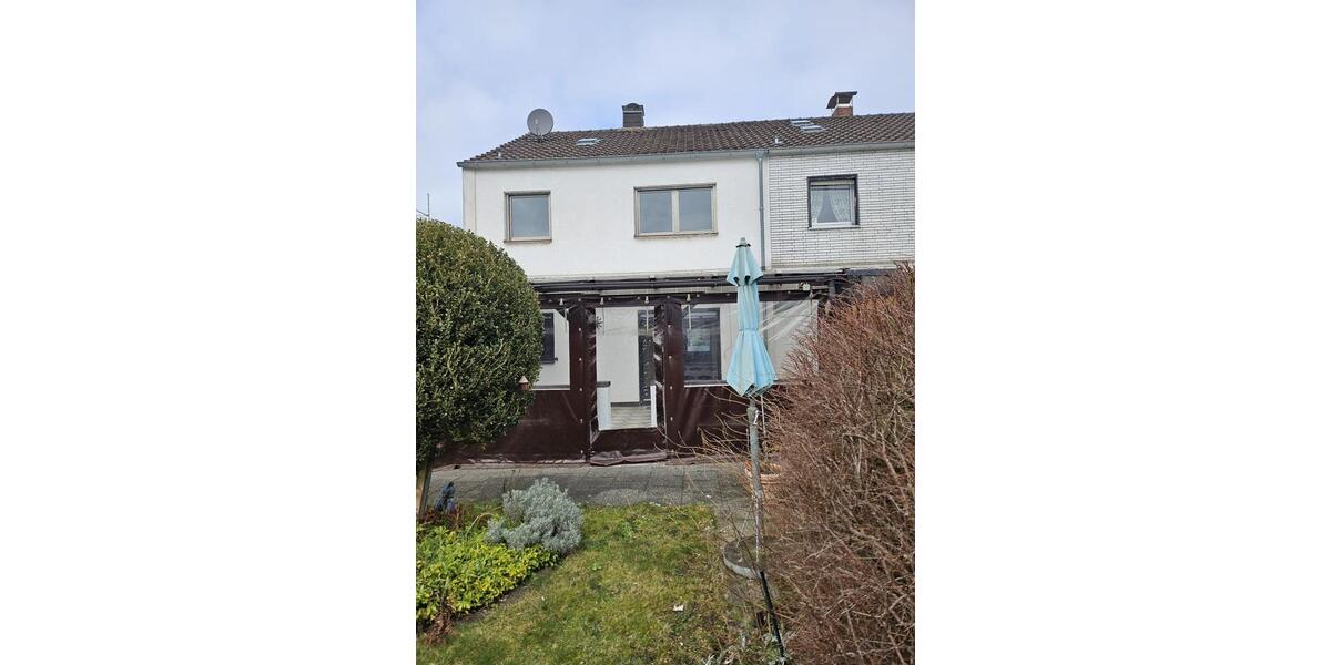 Doppelhaushälfte Meerbusch - 5 Zimmer, 100 m&sup2;, 350.000&euro; | Angebot:25001741