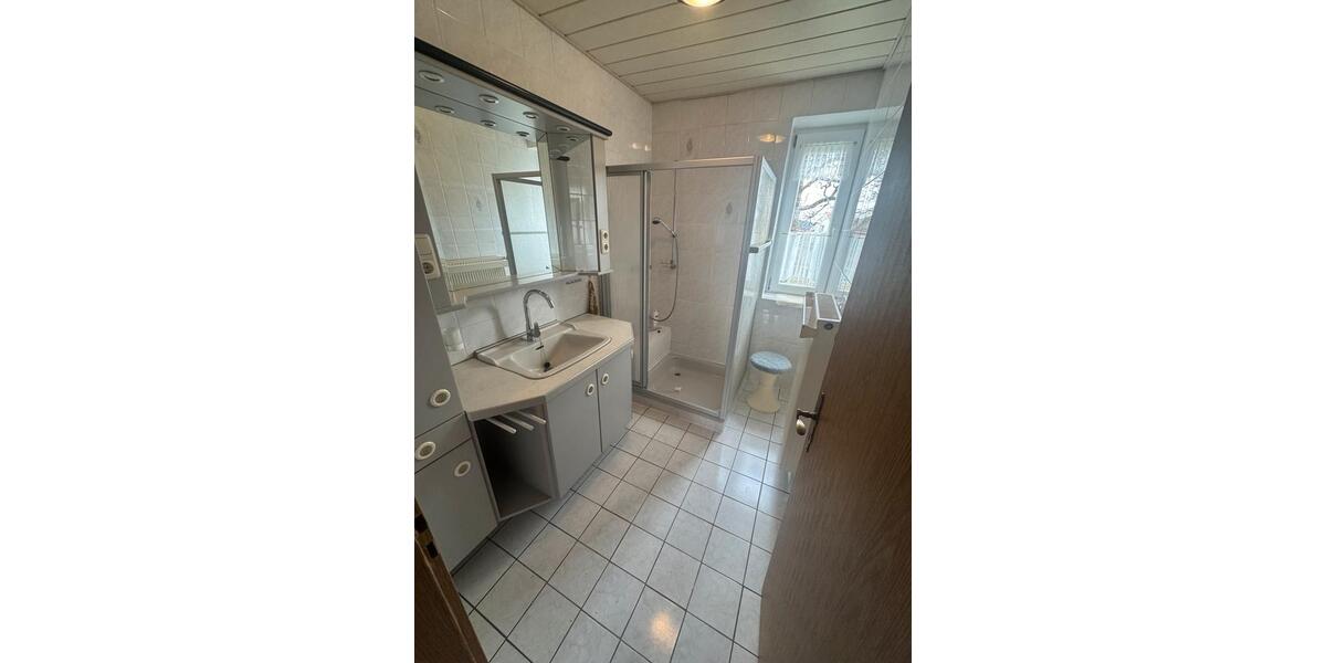 Einfamilienhaus Wemding - 7 Zimmer, 130 m&sup2;, 299.000&euro; | Angebot:25972206