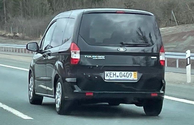 Ford Tourneo Courier 94.909 km 10.600 € Bad Abbach 93077