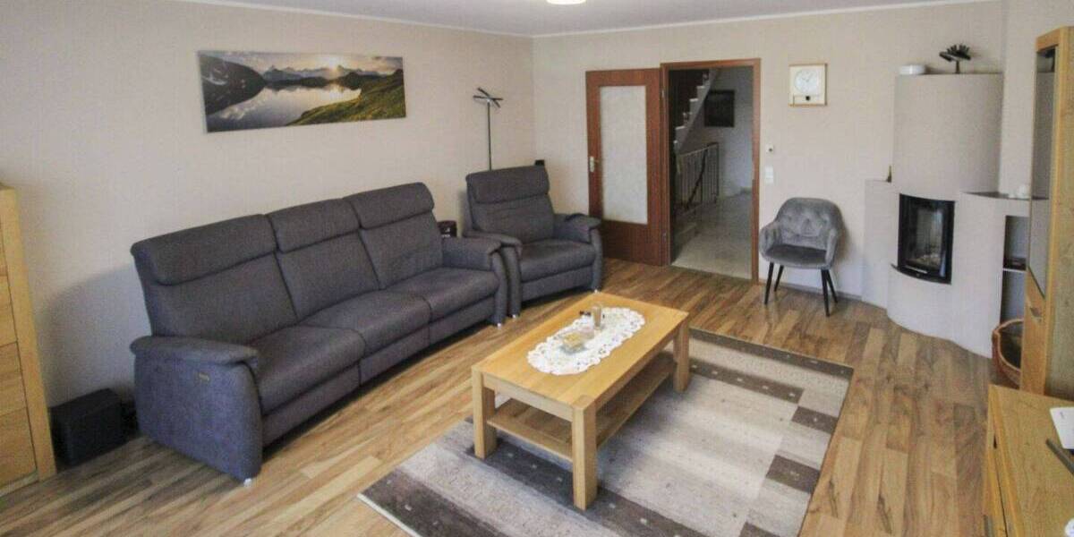 Reihenmittelhaus Tiefenbronn - 4 Zimmer, 130 m&sup2;, 420.000&euro; | Angebot:26695536