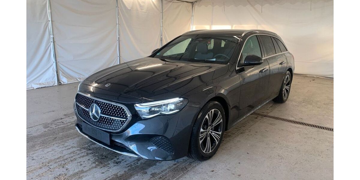 Mercedes-Benz E 220 10.000 km 47.600 &euro; Steinbach-Hallenberg OT Herges-Hallenberg 98587