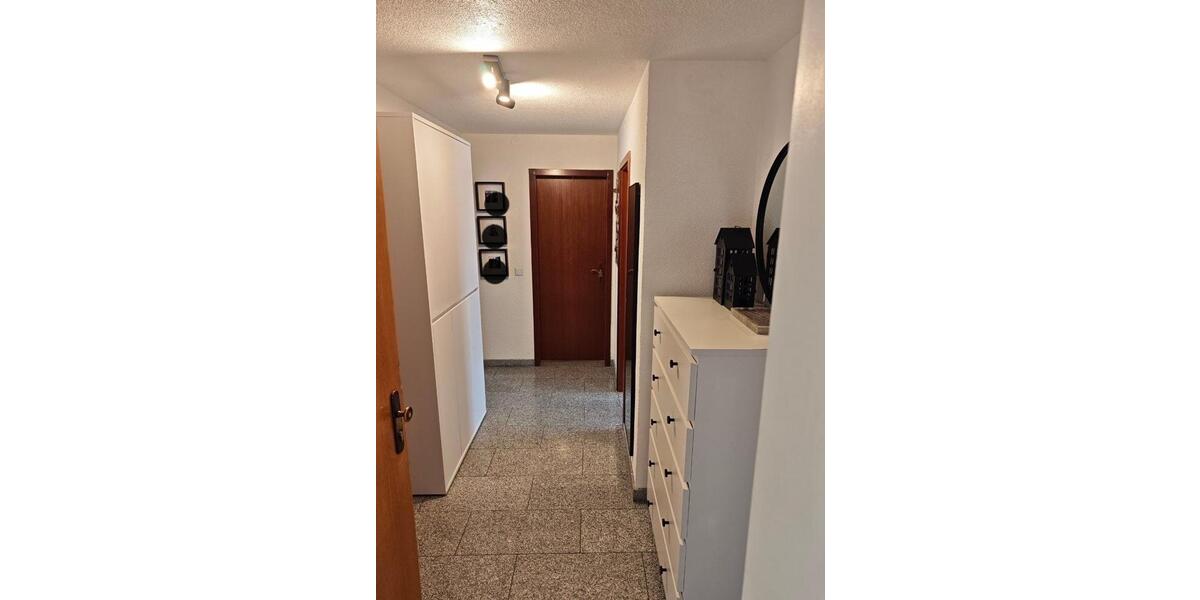 Etagenwohnung Schorndorf - 3 Zimmer, 74 m&sup2;, 1.050&euro; | Angebot:26023542