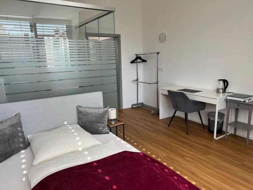 1 Zimmer Apartment Neubau (alles inklusive) - 2 Monate o. Länger zimmer