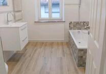 Helle 2 Zimmer Wohnung mit Balkon in Traunstein