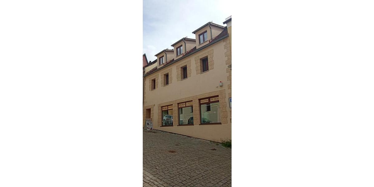 Etagenwohnung Sulzbach-Rosenberg Rosenberg - 4 Zimmer, 100 m&sup2;, 1.350&euro; | Angebot:26456235