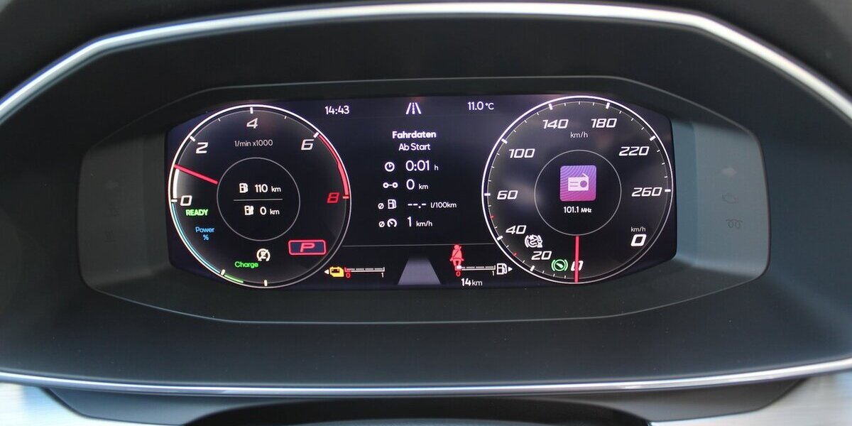 Seat Leon FR 1,4 e-HYBRID NAVI/18Zoll/LED/Kamera 74.562 km 21.900 &euro; Höchstenbach 57629