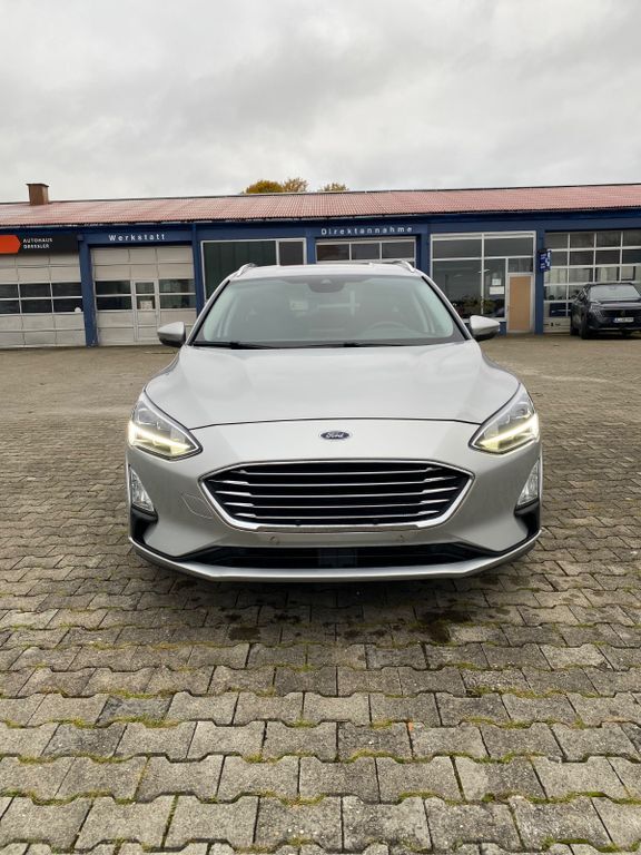 Ford Focus 111.050 km 12.200 € Suppingen 89150