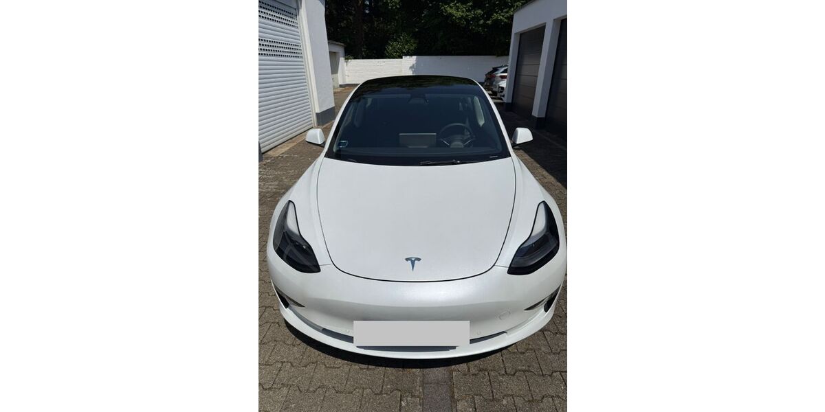 Tesla Model 3 46.400 km 27.950 &euro; Neuss 41468