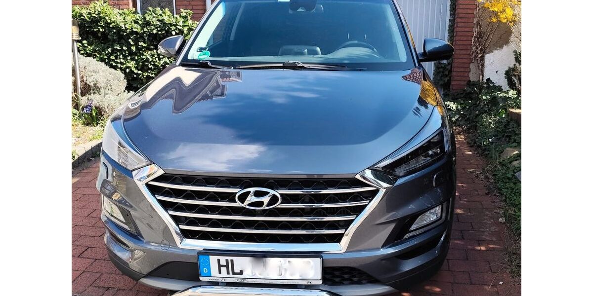 Hyundai TUCSON 60.000 km 19.900 &euro; Lübeck 23568