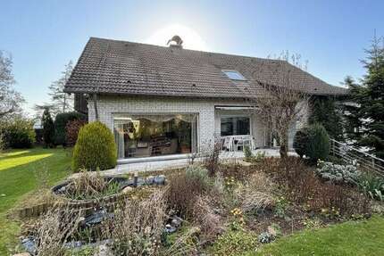 Haus zum Kaufen in Warstein 295.000 € 215 m² 5 zimmer