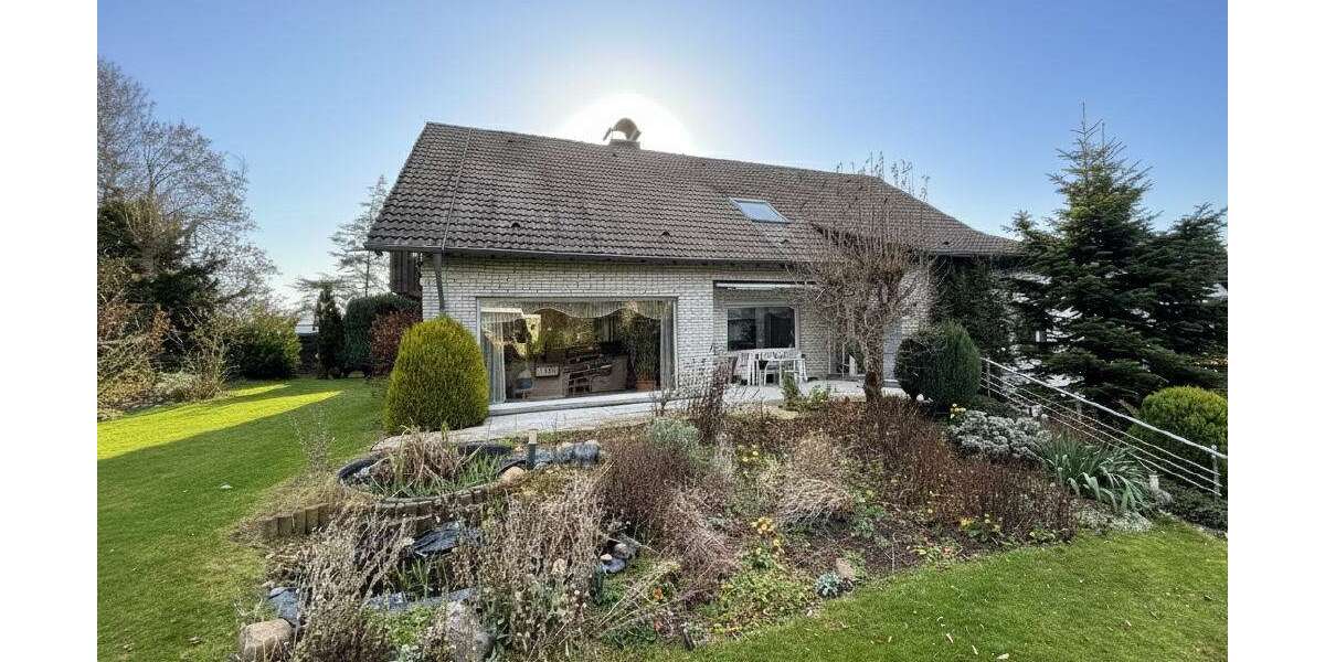 Haus zum Kaufen in Warstein 295.000 € 215 m² 5 zimmer