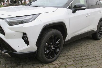 Toyota RAV 4 25.098 km 38.650 € Döbeln 04720
