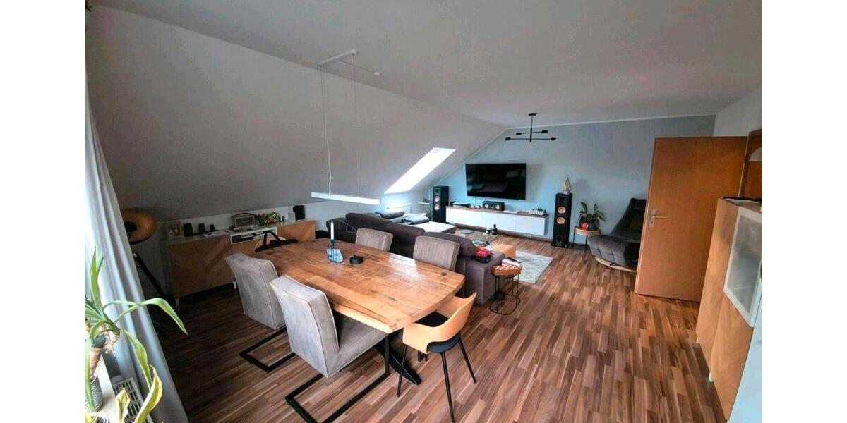 Dachgeschoßwohnung Nidderau - 3 Zimmer, 94 m&sup2;, 1.150&euro; | Angebot:26032236