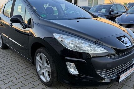 Peugeot 308 141.000 km 3.900 &euro; Rheinbach 53359