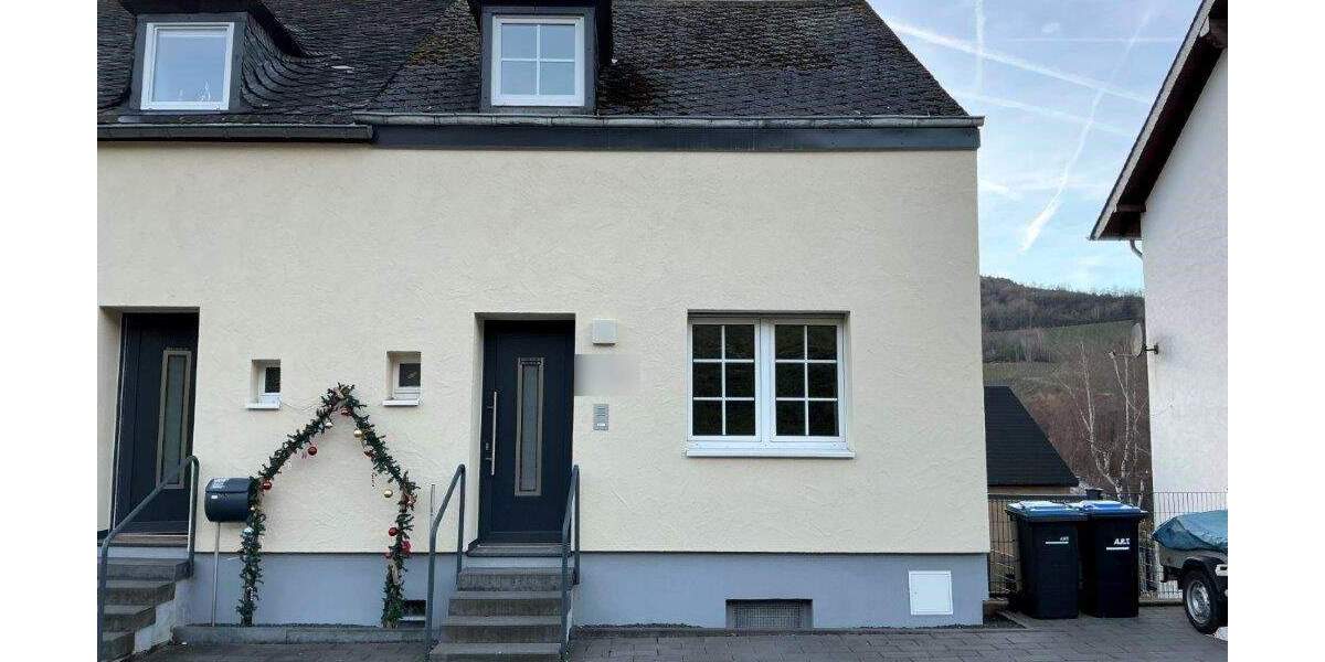 Fell: DHH mit Stellplatz und Garten ab 01.02. frei 3 zimmer