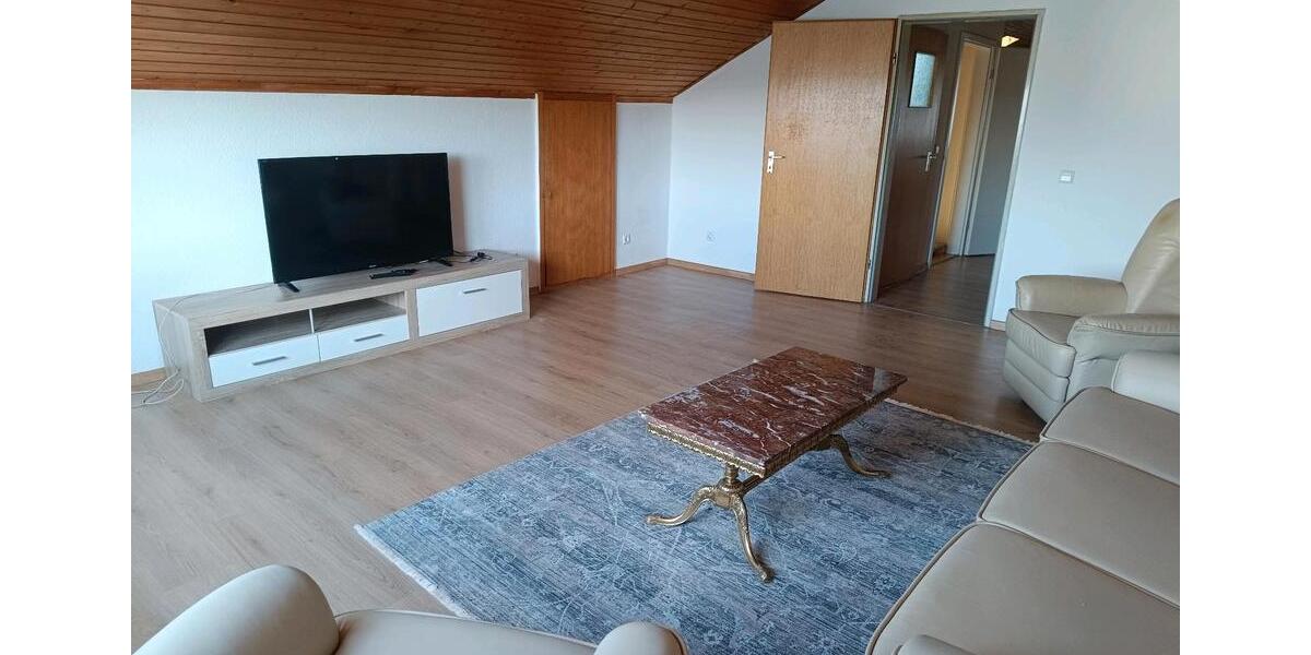 Dachgeschoßwohnung Kaiserslautern Bahnheim - 3 Zimmer, 90 m&sup2;, 800&euro; | Angebot:25393212