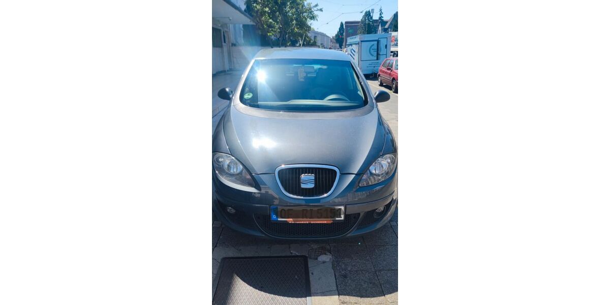Seat Altea 229.000 km 2.990 &euro; Offenbach 63069