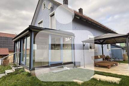 Haus Oberviechtach - 6 Zimmer, 160 m&sup2;, 210.000&euro; | Angebot:25245420