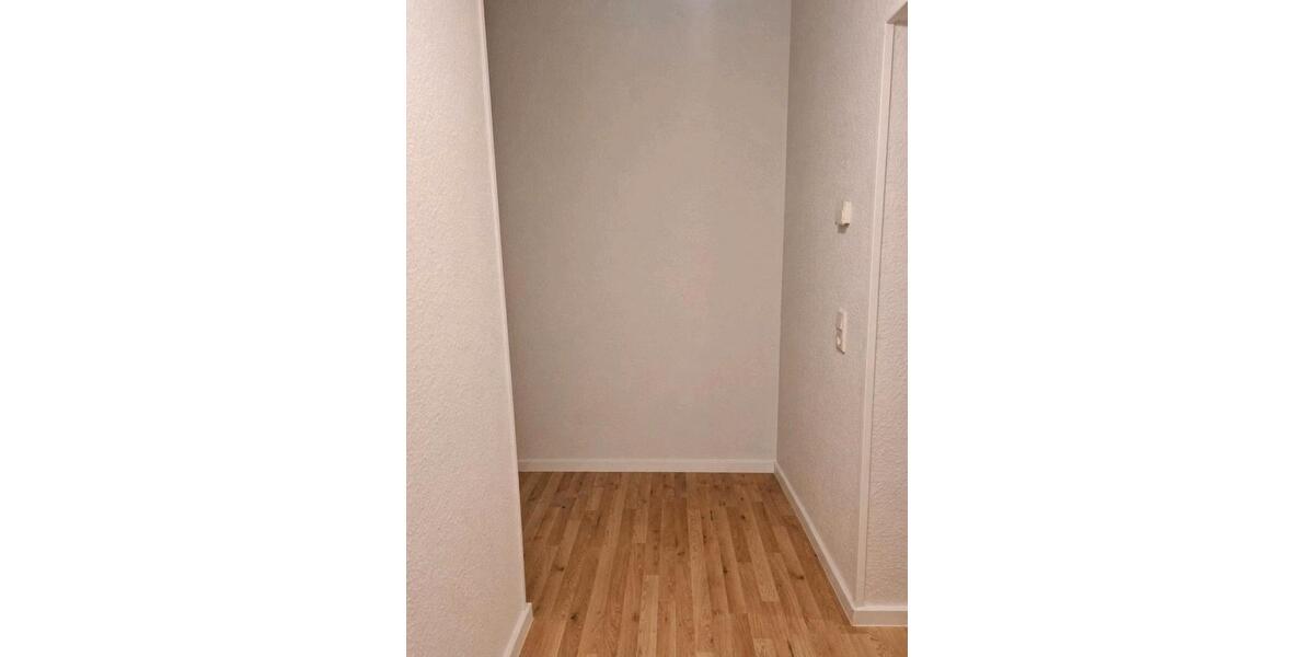 Erdgeschoßwohnung Düsseldorf Niederkassel - 1 Zimmer, 35 m&sup2;, 600&euro; | Angebot:26316635