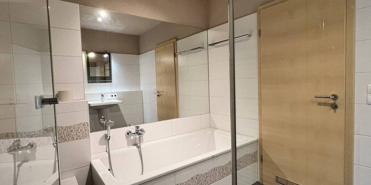 Etagenwohnung Neustadt an der Aisch Neustadt - 2 Zimmer, 67 m&sup2;, 245.000&euro; | Angebot:26486680