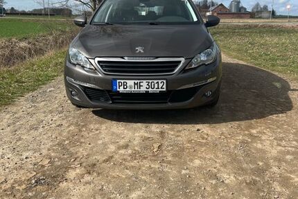 Peugeot 308 142.000 km 6.600 &euro; Borchen 33178