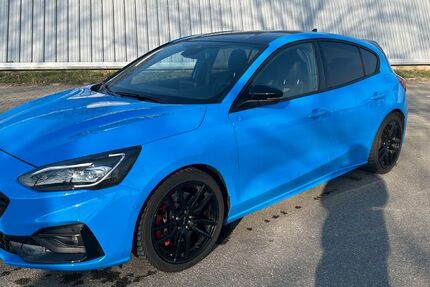 Ford Focus 33.000 km 25.590 &euro; Horheim 79793