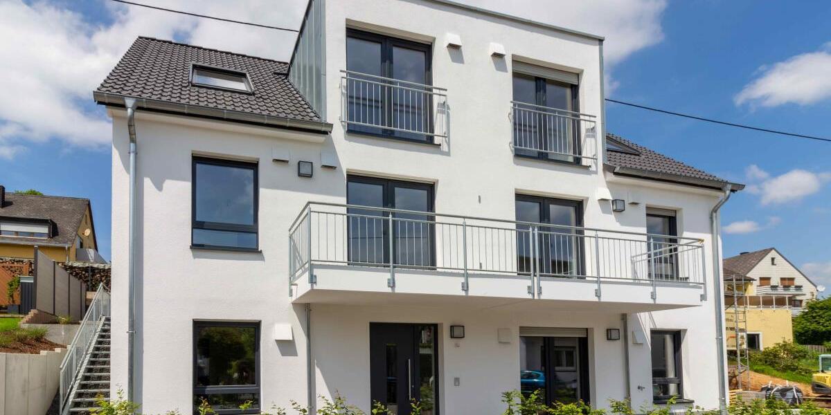 Neues vermietetes 3-Familienhaus als KFW 55 Energiesparhaus in ruhiger Lage Trier-Kernscheid - Mehrfamilienhaus, Wohnhaus Trier Kürenz | Angebot:18822982