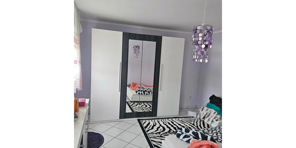 Etagenwohnung Lindlar - 3 Zimmer, 80 m&sup2;, 900&euro; | Angebot:26322716