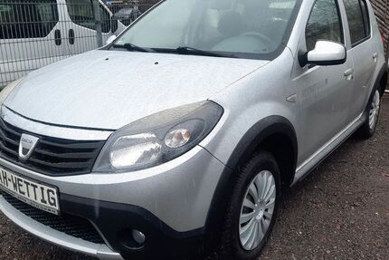 Dacia Sandero 129.700 km 4.999 &euro; Köthen 06366