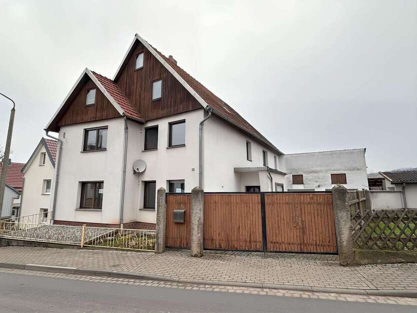 Haus zum Kaufen in Weißenborn-Lüderode 85.000 € 225 m²