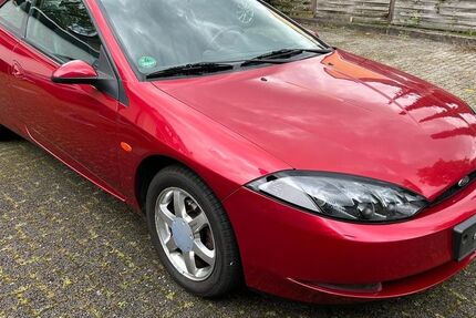 Ford Cougar 95.400 km 3.800 &euro; Köln 51069