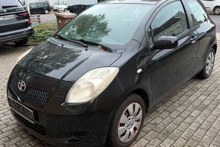 Toyota Yaris 221.000 km 1.250 &euro; Essen 45329