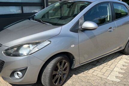 Mazda 2 90.900 km 4.450 &euro; BRAUNSCHWEIG 38122