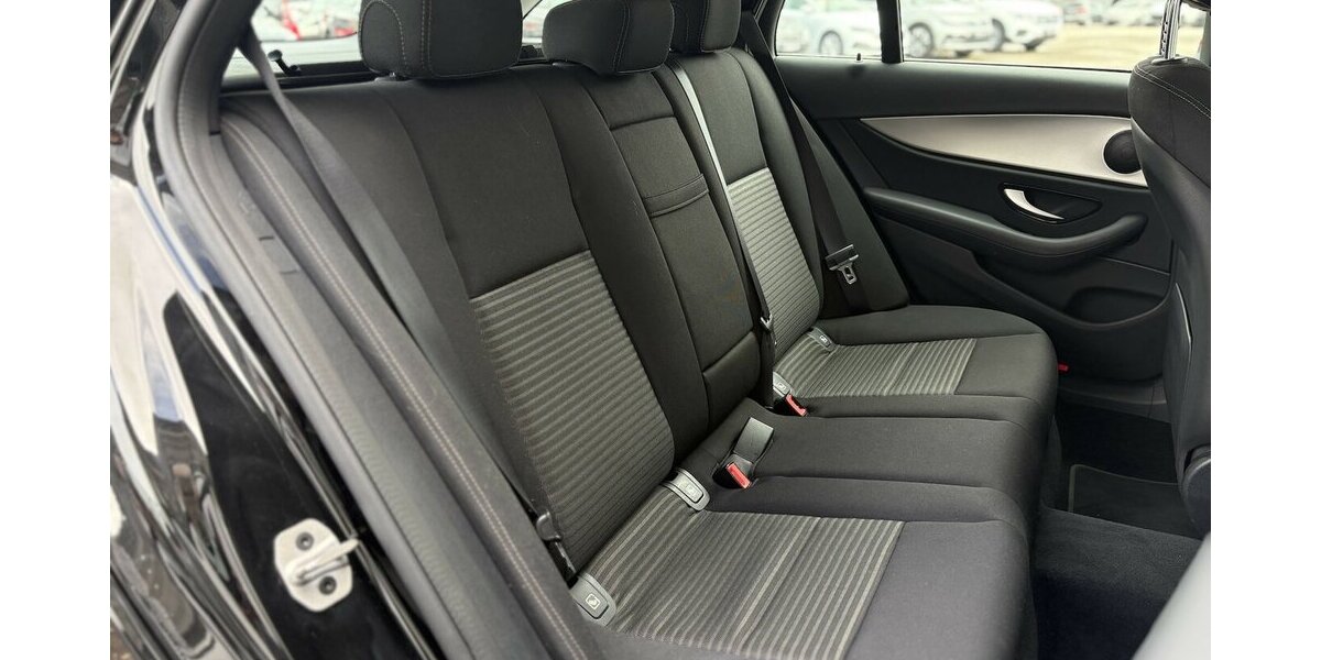 Mercedes-Benz E 200 d VIRTUAL+COCKPIT/KAMERA/NAVI/CARPLAY/SHZ 109.838 km 25.900 &euro; Villingen-Schwenningen 78054