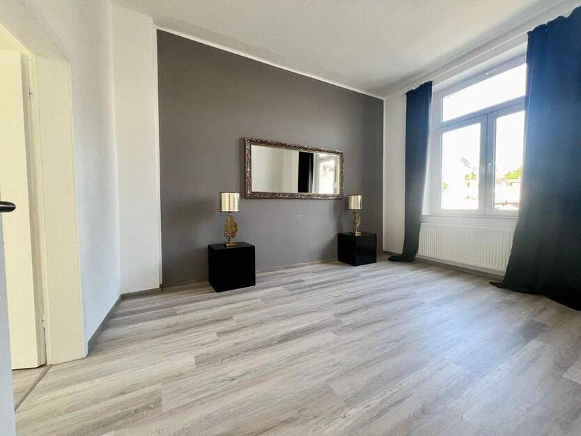 Wohn- und Geschäftshaus aus der Gründerzeit in bester Lage von Solingen Ohligs zimmer