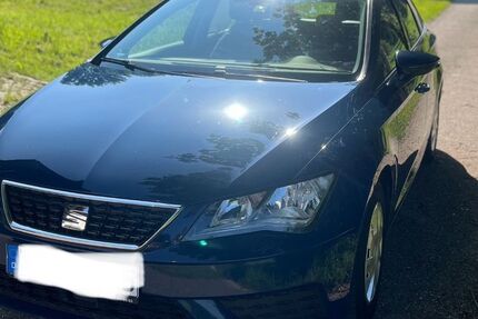 Seat Leon 185.000 km 9.500 &euro; Übersee 83236