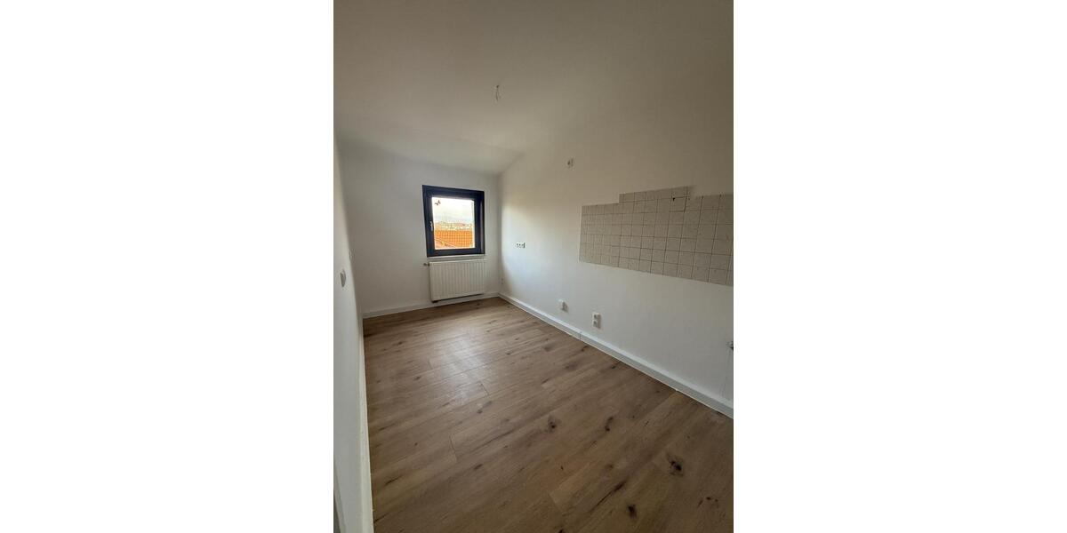 Etagenwohnung Kahla - 2.5 Zimmer, 68 m&sup2;, 650&euro; | Angebot:25806483