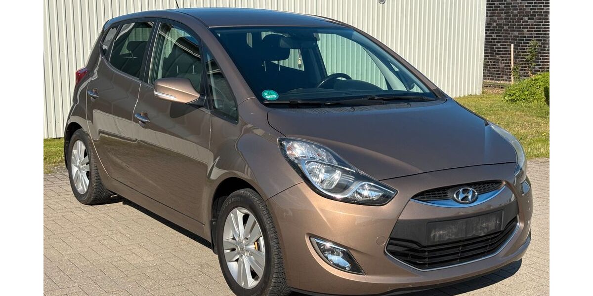 Hyundai ix20 104.000 km 7.500 &euro; Husum 25813