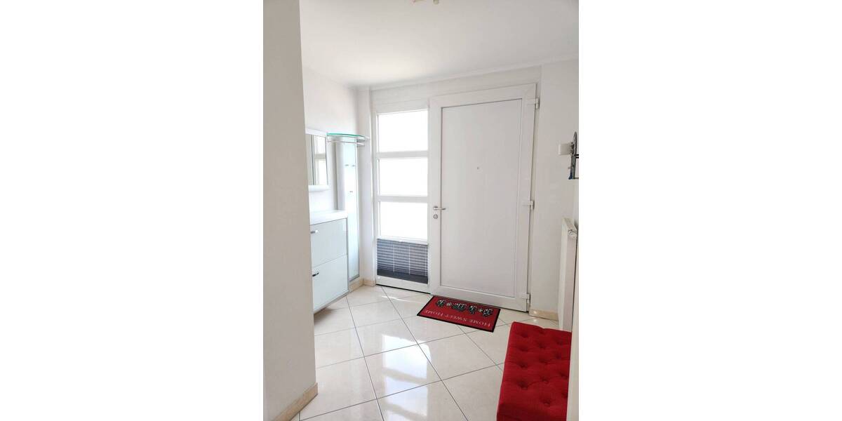 Mehrfamilienhaus, Wohnhaus Bad Vilbel Dortelweil - 5 Zimmer, 136 m&sup2;, 2.800&euro; | Angebot:23957205