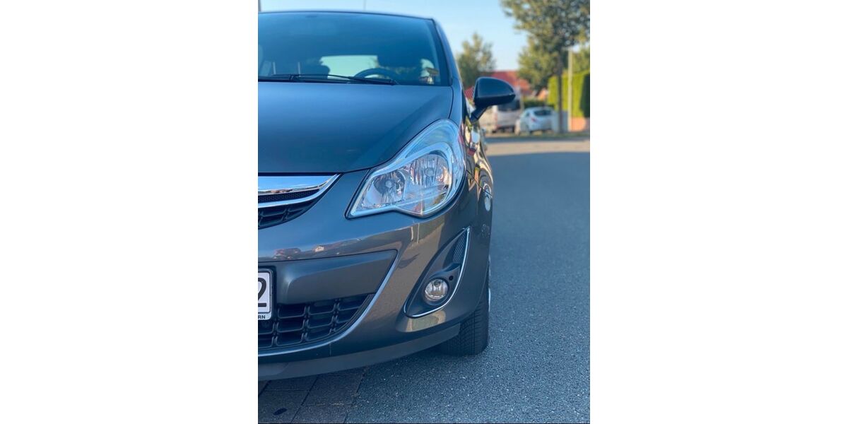 Opel Corsa 130.000 km 4.200 &euro; Bad Lippspringe 33175