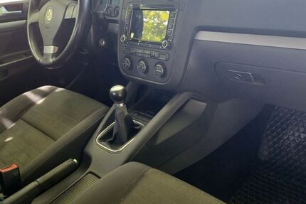VW Golf 180.000 km 1.800 &euro; Burghausen 84489