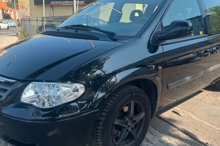 Chrysler Grand Voyager 268.765 km 1.200 &euro; Berlin - Tempelhof 12107