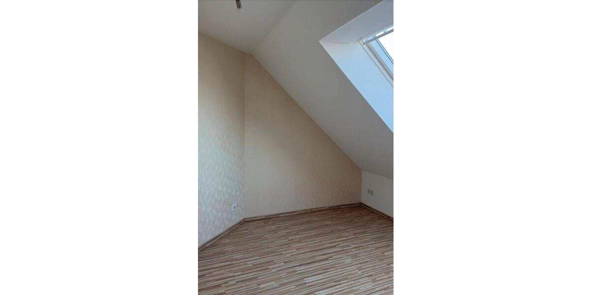 Dachgeschoßwohnung Harsewinkel - 4 Zimmer, 120 m&sup2;, 900&euro; | Angebot:26679368