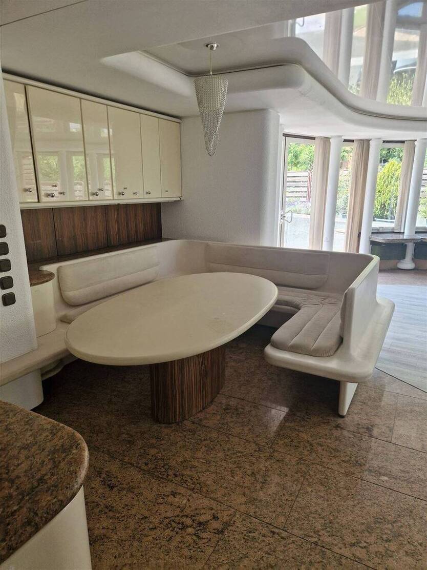 Großzügige 5 Zimmer-Wohnung mit Einbauküche und Terrasse 5 zimmer