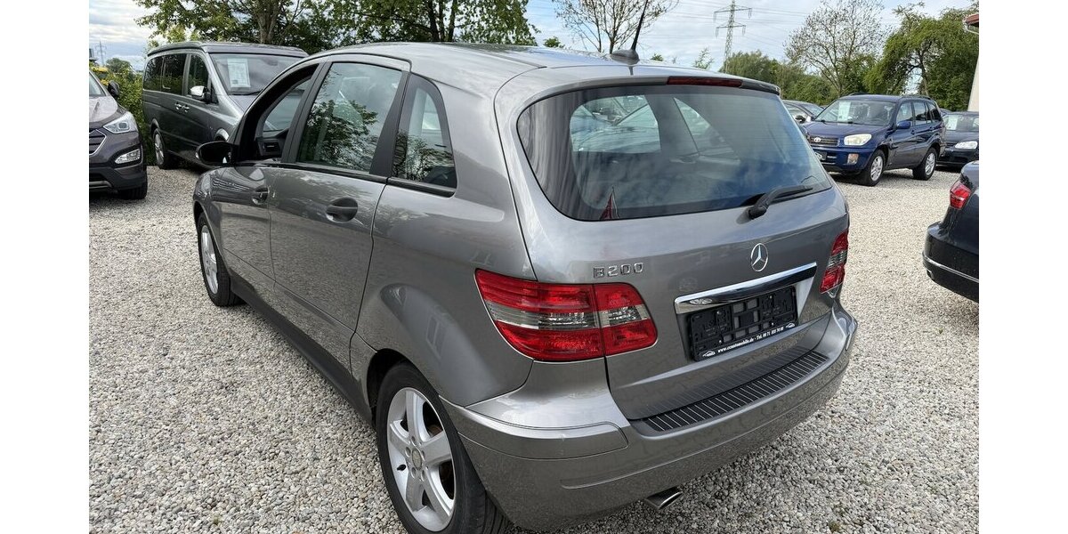 Mercedes-Benz B 200 RENTNERFAHRZEUG Sitzheizung Klima Alu 95.300 km 4.990 &euro; Altdorf 84032