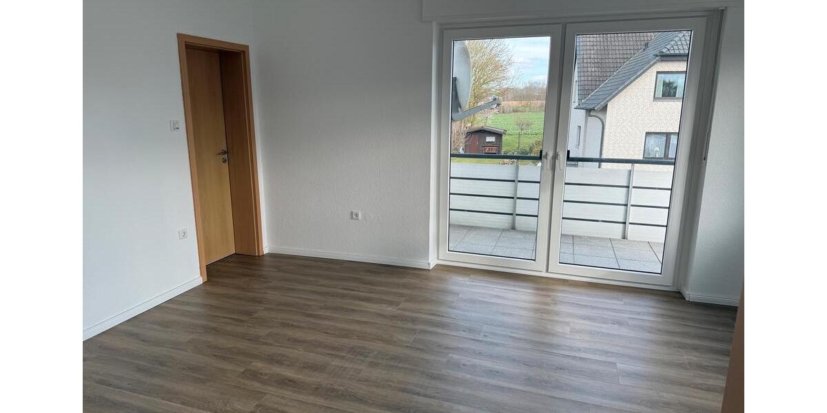 Etagenwohnung Löhne - 3 Zimmer, 82 m&sup2;, 590&euro; | Angebot:26039407