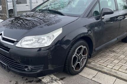 Citroen C4 156.136 km 1.400 &euro; Bitterfeld-Wolfen Ot Bobbau 06766