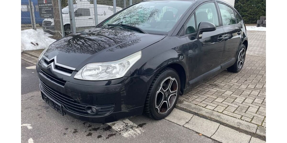 Citroen C4 156.136 km 1.400 &euro; Bitterfeld-Wolfen Ot Bobbau 06766