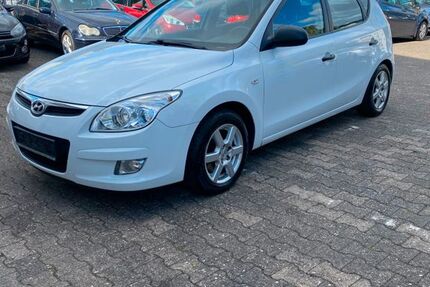 Hyundai i30 110.000 km 4.900 &euro; Wiesbaden 65187