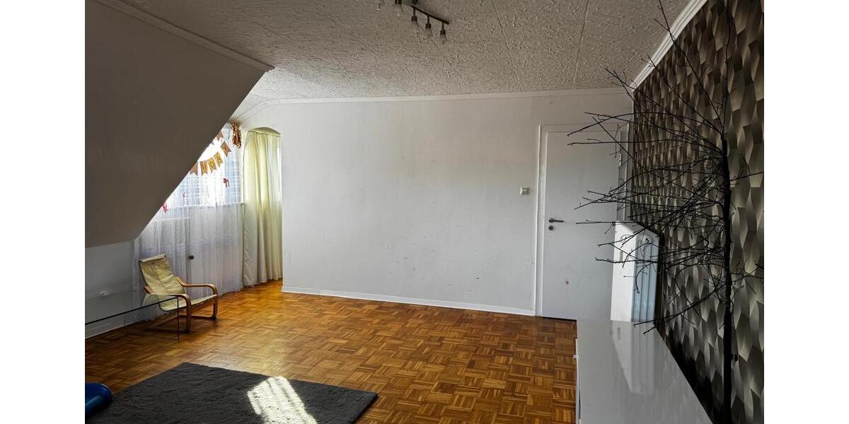 Dachgeschoßwohnung Calberlah - 4 Zimmer, 76 m&sup2;, 600&euro; | Angebot:26421273
